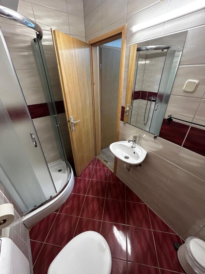 Sobe Zimmer Frei โปเชกา ภายนอก รูปภาพ